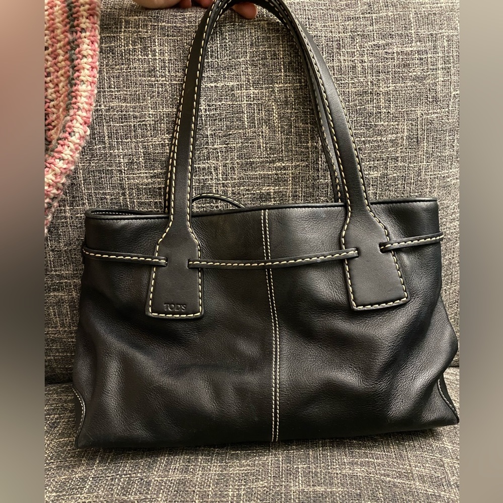 Gorgeous black Tod’s shoulder bag